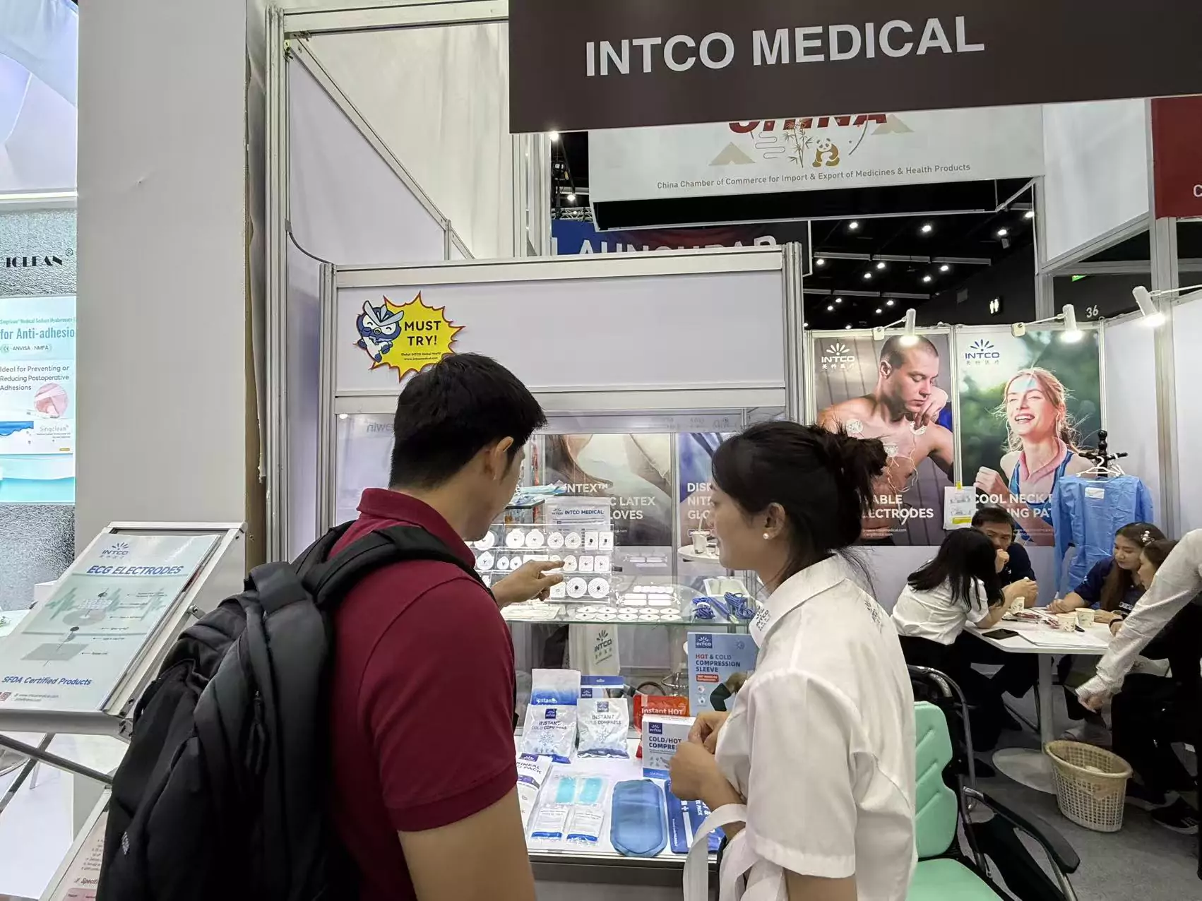 无乳胶一次性手套成全场焦点